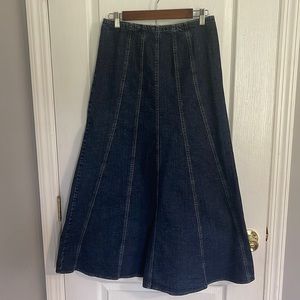 Long modest denim/Jean skirt